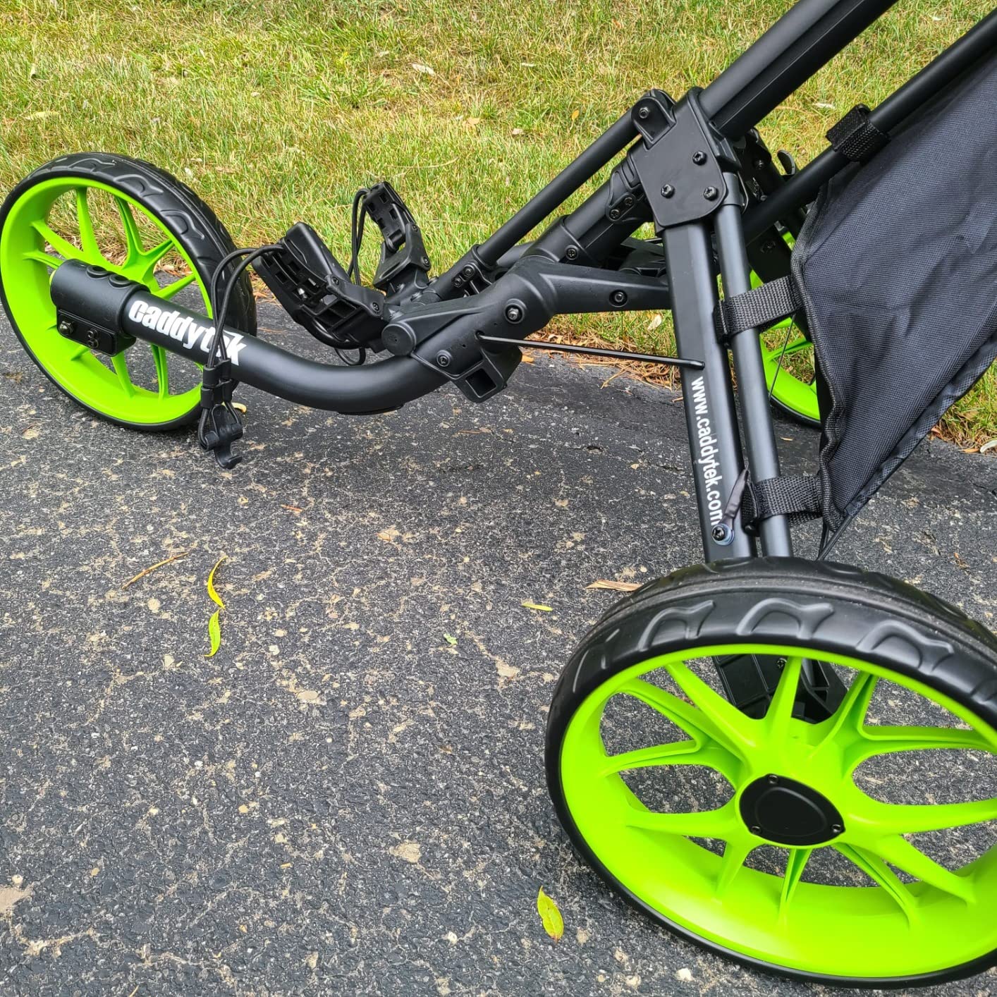 Caddytek CaddyLite EZ V8 3 Wheel Golf Push Cart